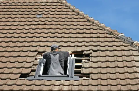 Pose de velux - Saint-Léger la Montagne